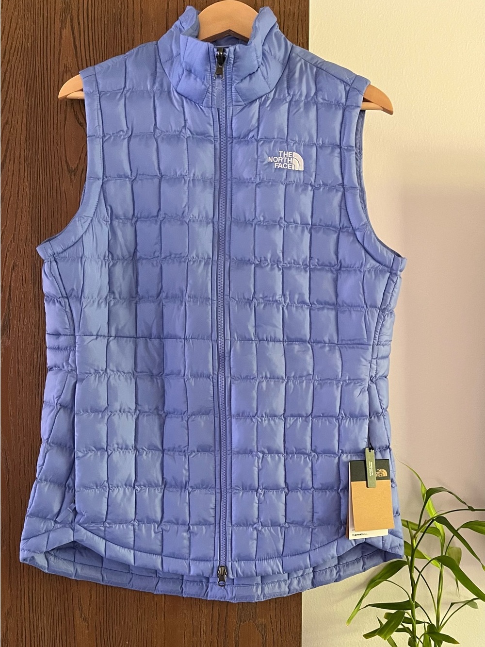 NWT The North Face Women’s Thermoball Vest Virtual Blue M